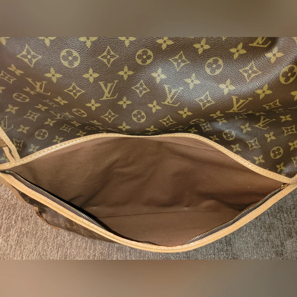 Louis VuittonVintage Luxury Brown and Tan Monogram Logo Large Travel Bag